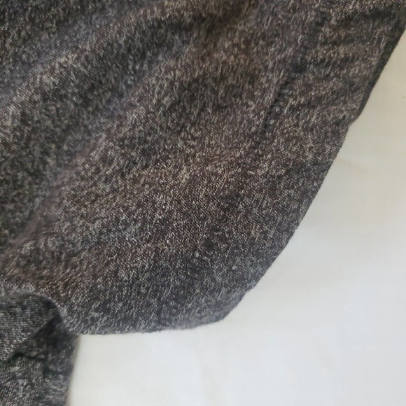 Hudson Barrow NYC Gentlemens Outfitter T-Shirt Mens Medium Gray Short Sleeve - Picture 3 of 5